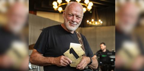 David Gilmour Luck and Strange Number 1 album