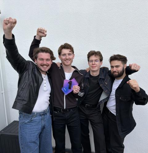 The Clause Victim Of A Casual Thing Album Number 1 Independent Chart