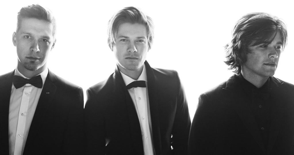 Hanson Celebrate 16th Anniversary Of MMMbop With Release Of New Album ...