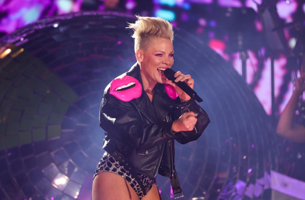 Pink Summer Carnival Tour 2024 setlist in full Songs P!nk performs at