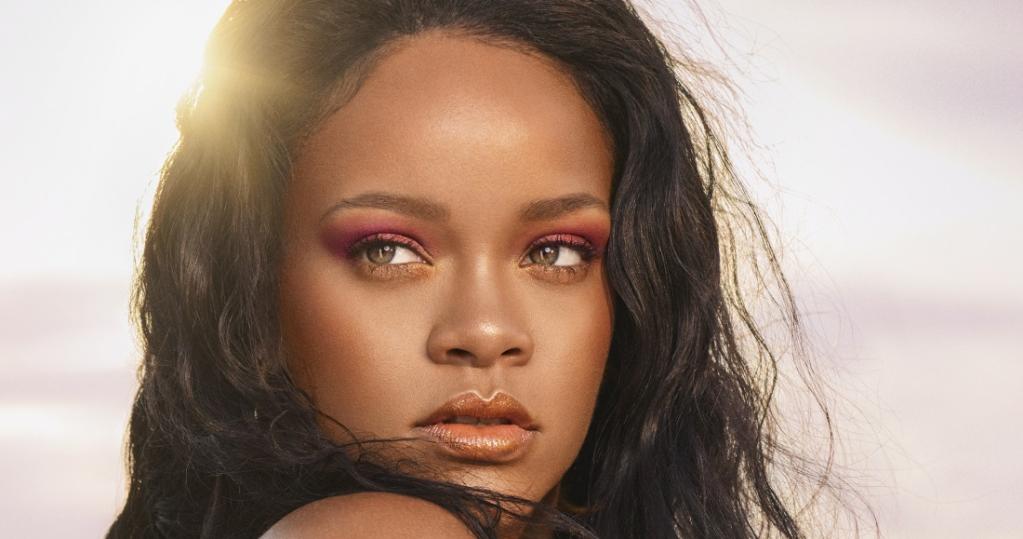 Rihanna’s Official Top 40 biggest songs ever | Official Charts