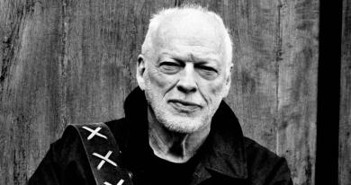 David Gilmour Luck and Strange