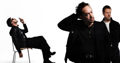 Mumford & Sons Prizefighter Album Cover Tracklist Artwork Release Date